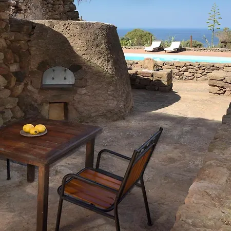 Lighted Pool, Barbecue & Sea View - Authentic 