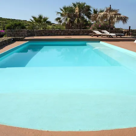 Lighted Pool, Barbecue & Sea View - Authentic 